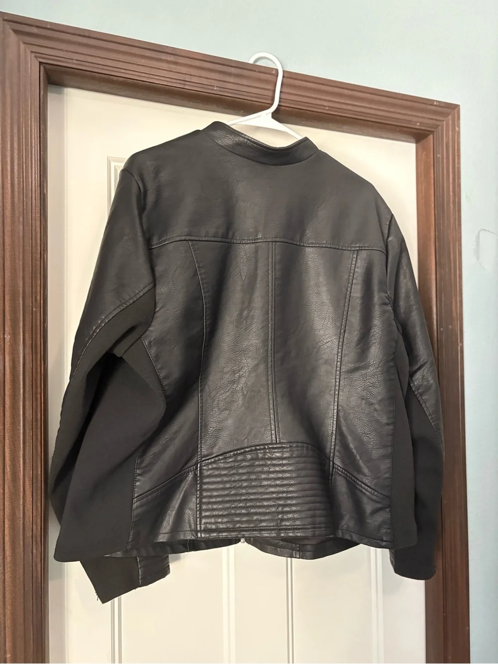 torrid Black Faux Leather Moto Jacket with Quilted Sleeve Detail sz 3X